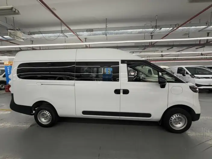 Maxus Dana V1 2025 Model V1+ Long axis High top Gran Edition 62kWh – фото 6