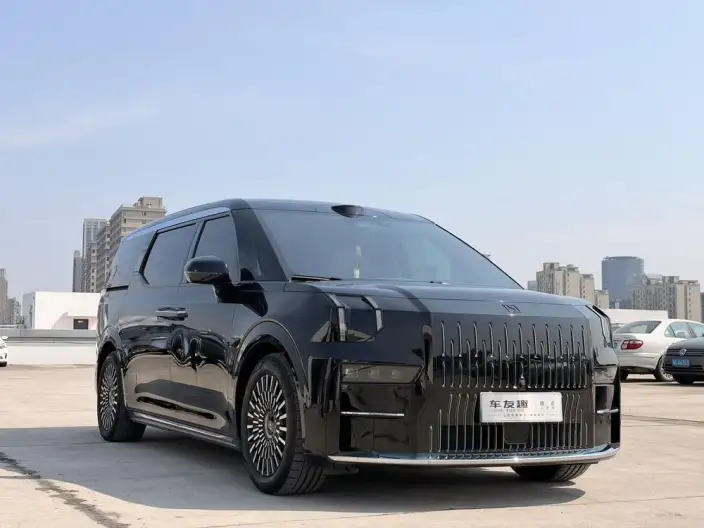 ZEEKR 009 2024 Model VI seat Executive Edition 4WD 108kWh