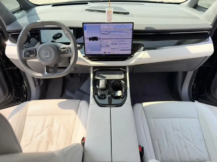 ZEEKR 009 2024 Model VI seat Executive Edition 4WD 108kWh – фото 7
