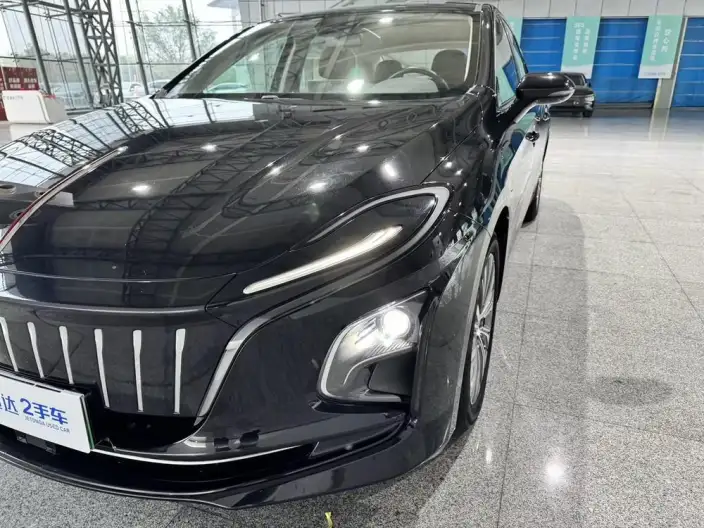 Hongqi E-QM5 2023 Model 560KM PLUS Edition 140kW – фото 10
