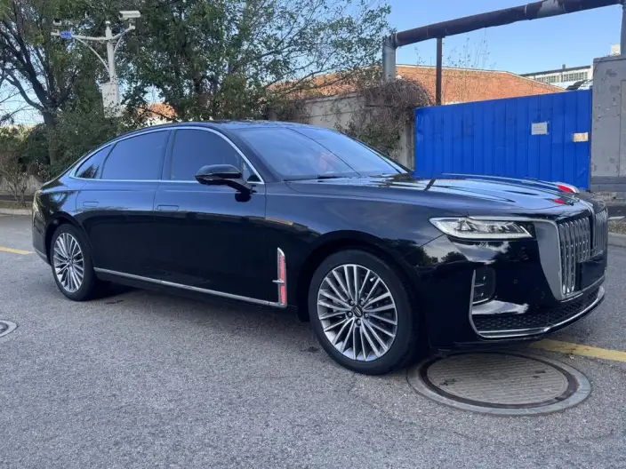 HONGQI H9 2020 Model Facelift 2.0T Flag Enjoy Edition