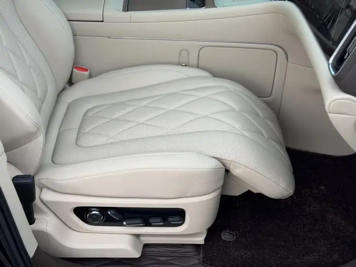Aito M9 2024 Model Extended Range Ultra VI seat Edition – фото 10