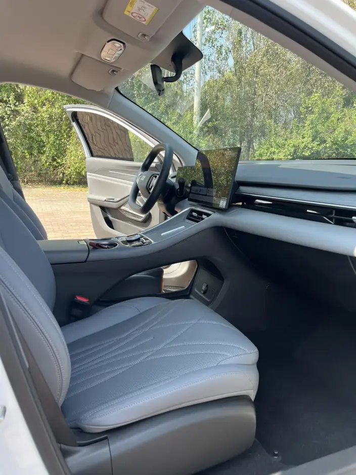Geely Galaxy L6 2025 Model 1.5 EM-i DHT 60KM Voyage Edition – фото 7