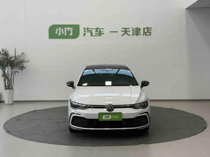 Volkswagen Golf 2023 Model 280TSI DSG R-Line Lite – фото 2