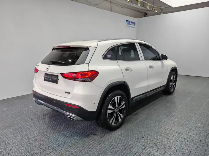 Mercedes-Benz GLA 2022 Model GLA 200 – фото 7