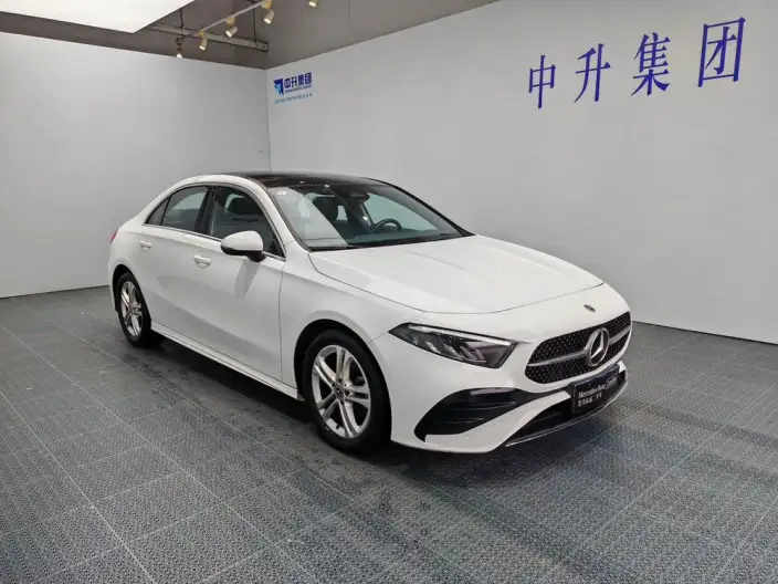 Mercedes-Benz A-class 2023 Model A 180 L Sports sedan – фото 3