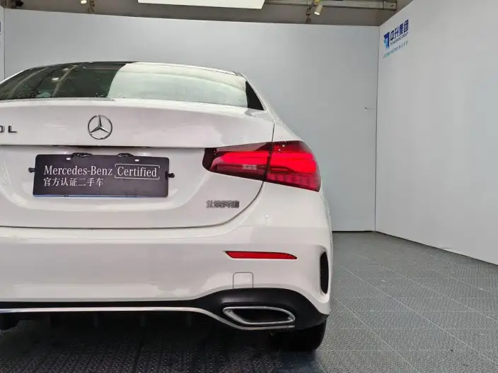 Mercedes-Benz A-class 2023 Model A 180 L Sports sedan – фото 8