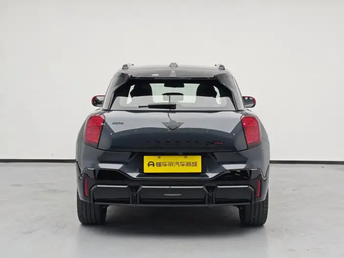 ElectricMINI JCW ACEMAN 2025 Model JOHN COOPER WORKS – фото 6