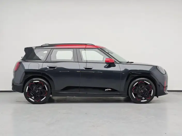 ElectricMINI JCW ACEMAN 2025 Model JOHN COOPER WORKS – фото 8