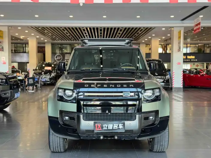 Land Rover Defender 2022 Model 110 X P400