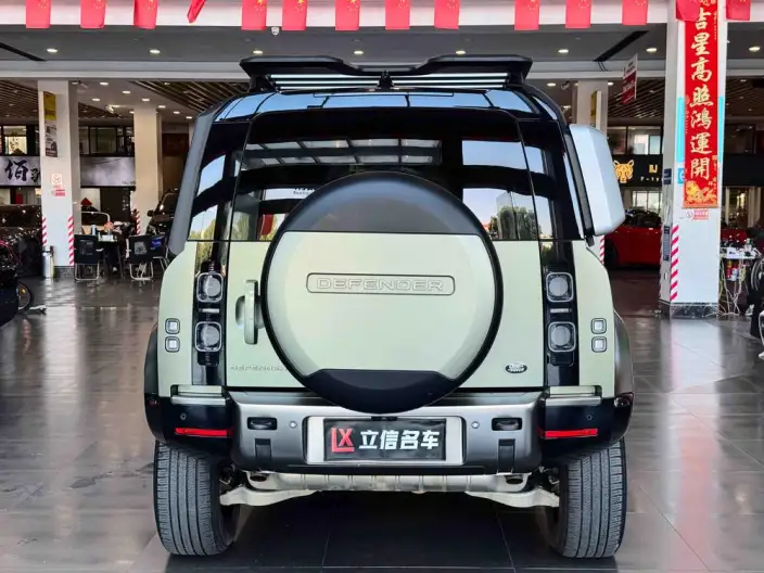 Land Rover Defender 2022 Model 110 X P400 – фото 5