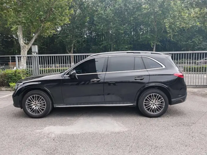 Mercedes-Benz GLC 2025 Model Facelift GLC 300 L 4MATIC Dynamic Model 5 seat – фото 4