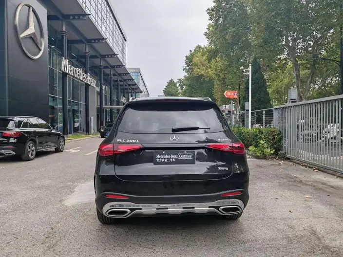 Mercedes-Benz GLC 2025 Model Facelift GLC 300 L 4MATIC Dynamic Model 5 seat – фото 6