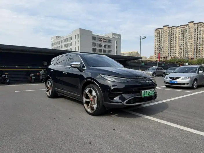 Denza X PHEV 2020 Model 2.0T Ultimate Edition