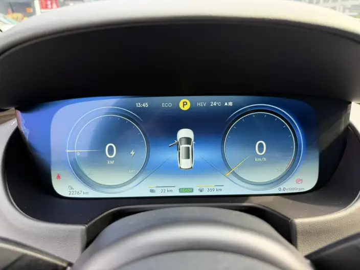 Denza X PHEV 2020 Model 2.0T Ultimate Edition – фото 9