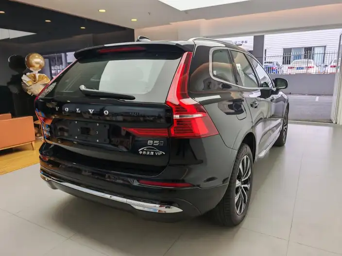 Volvo XC60 2025 Model B5 4WD Smart Range Deluxe Edition – фото 7