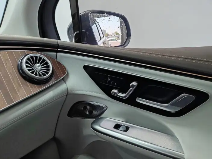 Mercedes-Benz EQE SUV 2023 Model EQE SUV 350 4MATIC Pioneer Edition – фото 8