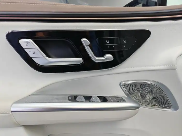 Mercedes-Benz EQE SUV 2023 Model EQE SUV 350 4MATIC Pioneer Edition – фото 9