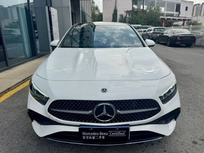 Mercedes-Benz A-class 2024 Model Facelift A 200 L Fashion Edition – фото 2