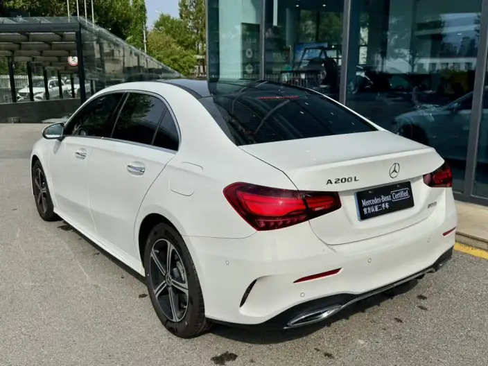 Mercedes-Benz A-class 2024 Model Facelift A 200 L Fashion Edition – фото 4