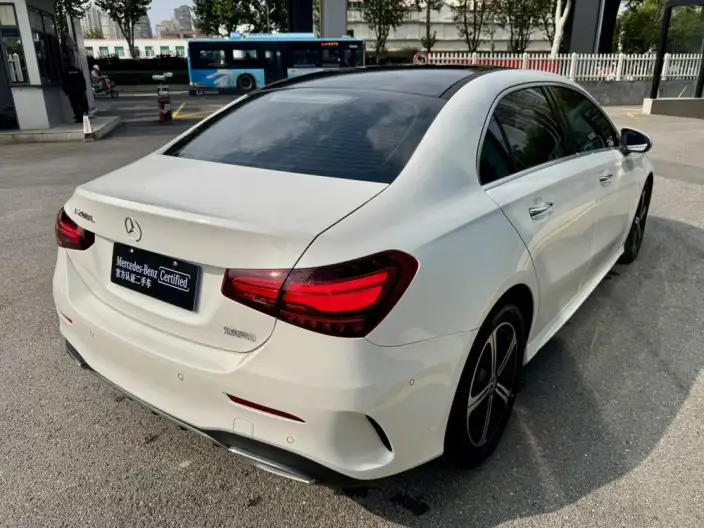 Mercedes-Benz A-class 2024 Model Facelift A 200 L Fashion Edition – фото 5