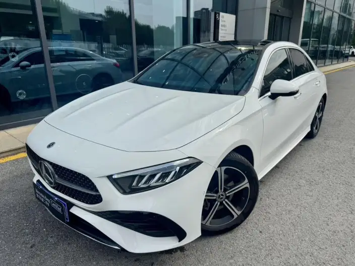 Mercedes-Benz A-class 2024 Model Facelift A 200 L Fashion Edition – фото 10