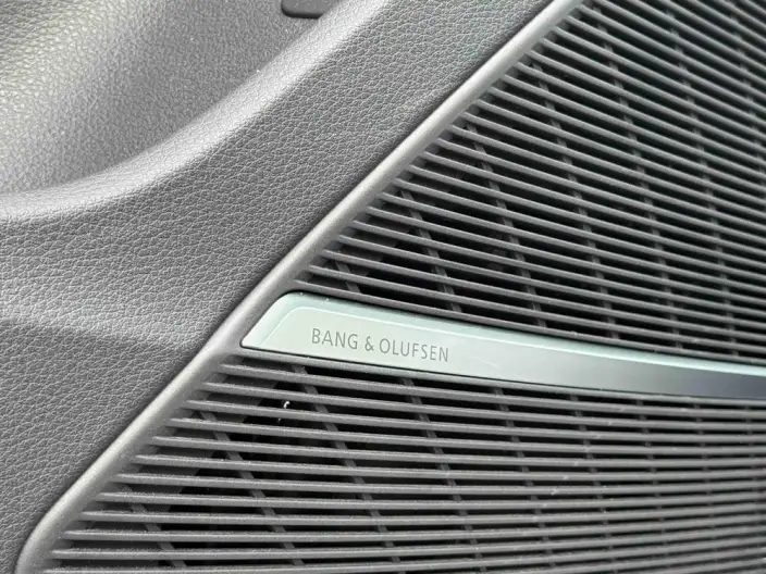 Audi Q7 2023 Model 55 TFSI quattro S line Noble Model – фото 8