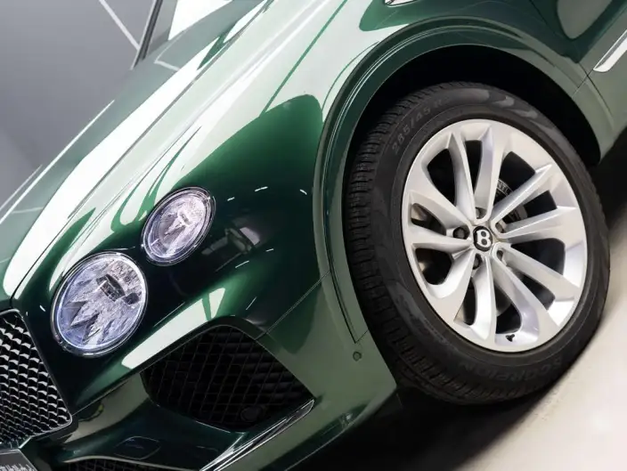 Bentayga 2025 Model 4.0T V8 Long wheelbase Edition – фото 10