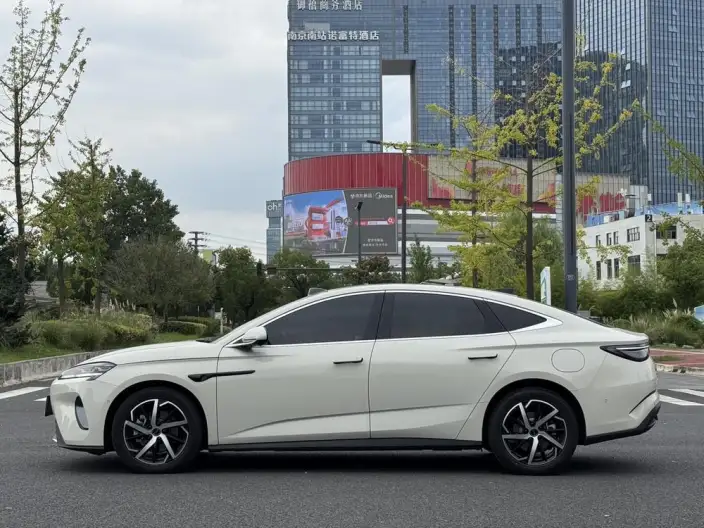 BYD Seal 07DM 2026 Model DM-i 230KM Flagship Model – фото 3