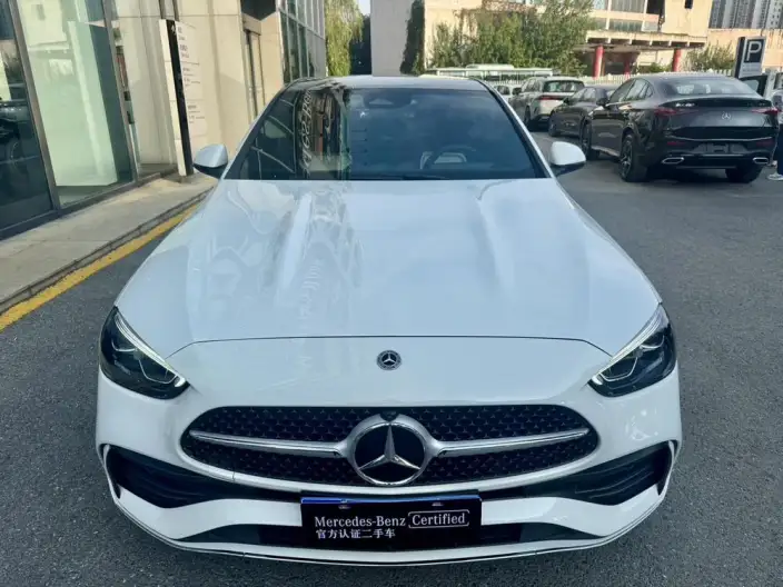 Mercedes-Benz C-Class 2026 Model C 260 L Sports sedan Classic Edition – фото 2