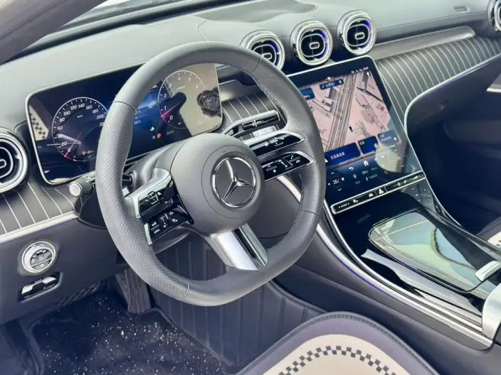 Mercedes-Benz C-Class 2026 Model C 260 L Sports sedan Classic Edition – фото 7