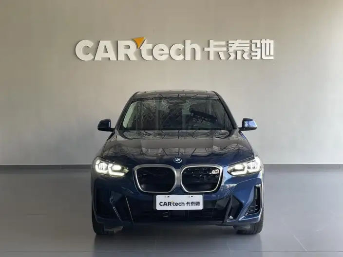 BMW iX3 2022 Model Facelift Leading Model – фото 2