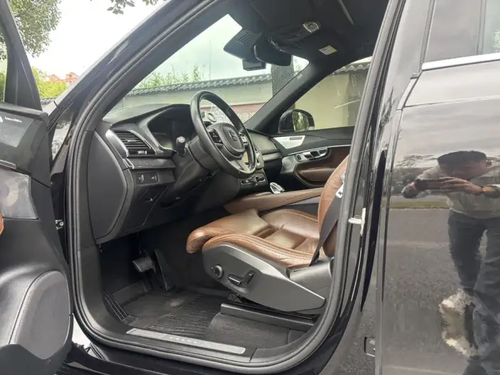 Volvo XC90 2022 Model B6 Smart Elegance Deluxe Edition 7 seat – фото 9