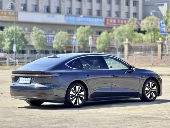 NIO ET7 2023 Model 75kWh – фото 7