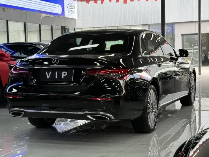 Mercedes-Benz E-Class 2023 Model E 300 L Luxury Model sedan – фото 6
