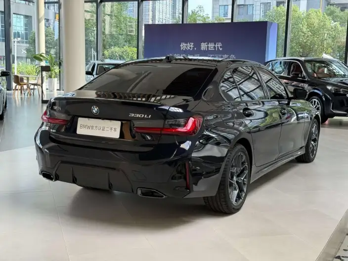 BMW 3 Series 2025 Model 330Li M Sports Night Set – фото 6