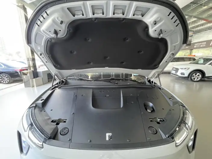 NIO EC6 2023 Model 75kWh – фото 9
