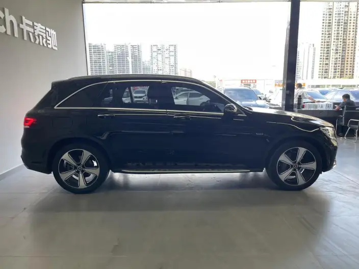 Mercedes-Benz GLC 2022 Model Facelift GLC 300 L 4MATIC Dynamic Model Collector Edition – фото 8