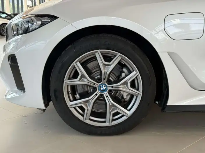 BMW i3 2023 Model eDrive35L – фото 8