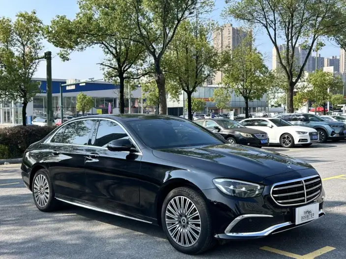 Mercedes-Benz E-Class 2022 Model E 300 L Luxury Model sedan – фото 3
