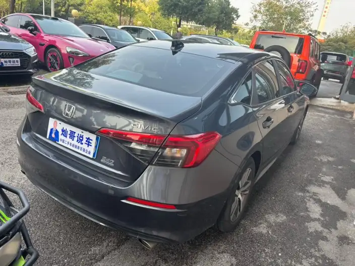 Honda Civic 2023 Model 240TURBO CVT Momentum Edition