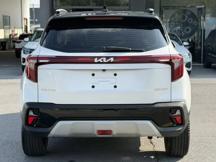 Kia Seltos 2023 Model 1.5L IVT Deluxe Edition – фото 5