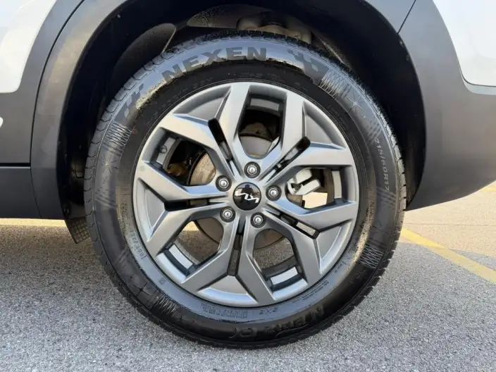 Kia Seltos 2023 Model 1.5L IVT Deluxe Edition – фото 10