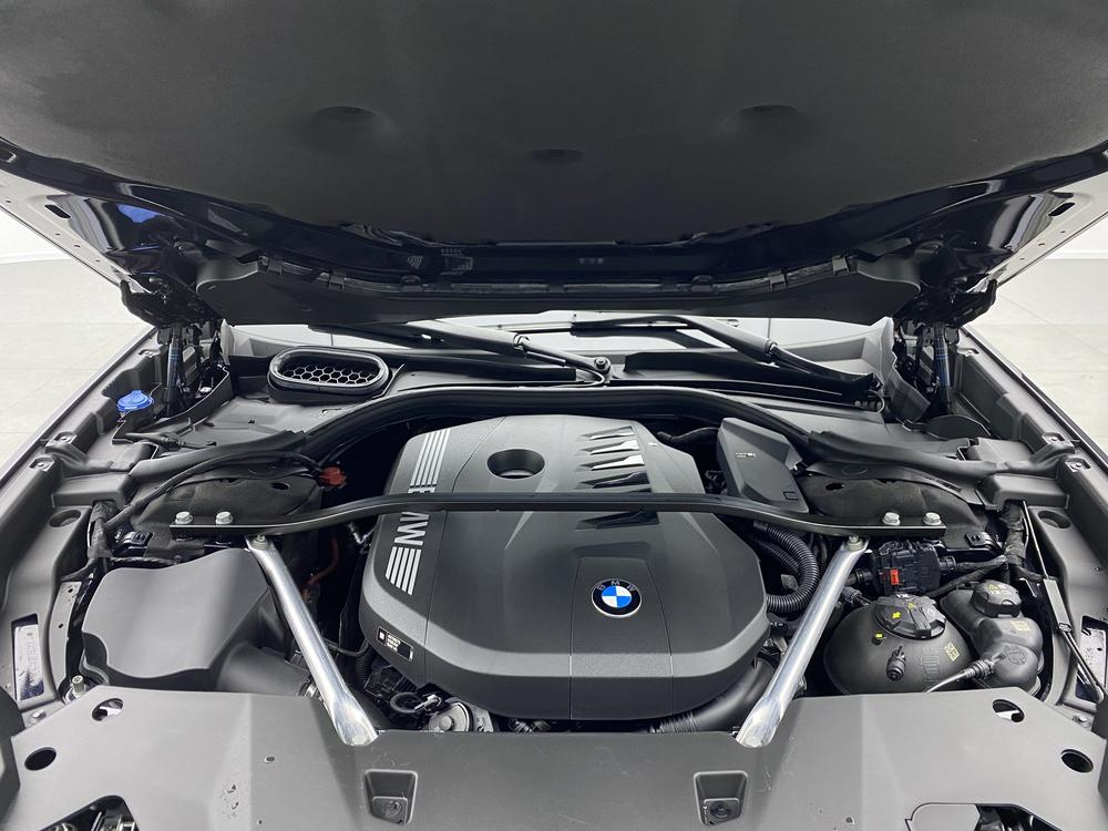 BMW 7 Series 2023 735Li Luxury Package – фото 6