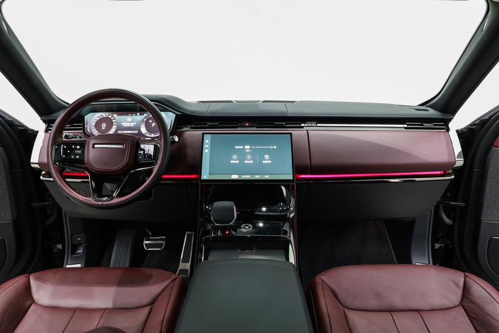 Range Rover Sport 2024 модификация 400PS DYNAMIC SE – фото 16