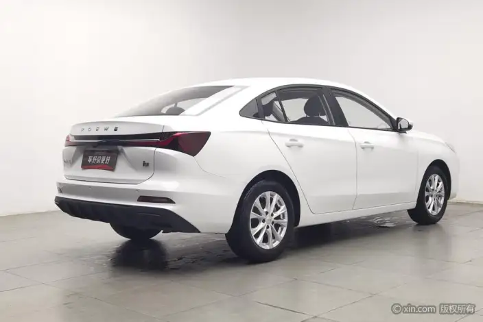 Roewe i5 2023 Model 1.5L Manual Comfort Edition