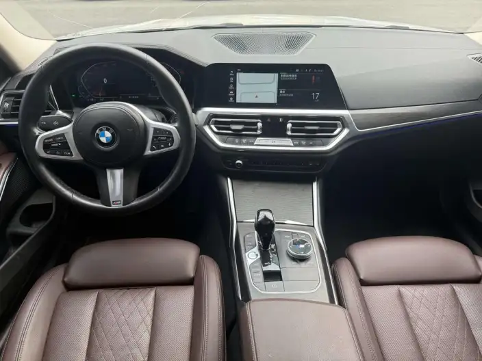 BMW 3 Series 2022 Model 325i M Sports Set – фото 7
