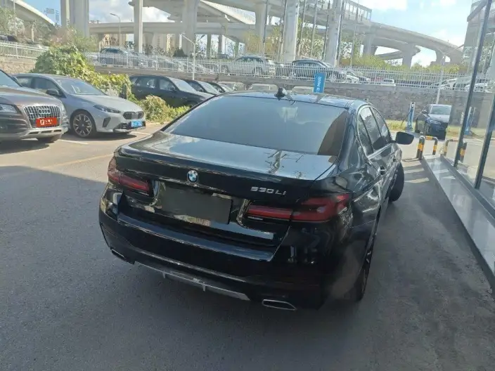 BMW 5 Series 2022 Model Facelift 530Li Leading Model M Sports Set – фото 3