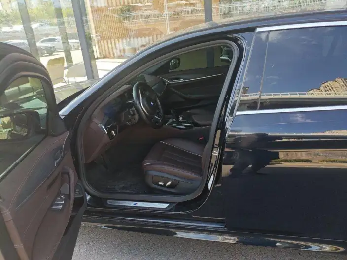 BMW 5 Series 2022 Model Facelift 530Li Leading Model M Sports Set – фото 7
