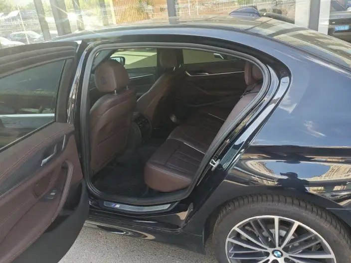BMW 5 Series 2022 Model Facelift 530Li Leading Model M Sports Set – фото 8